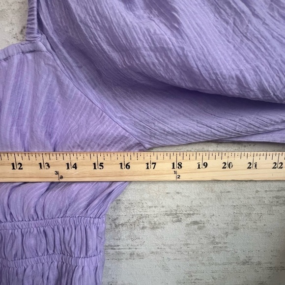 Astr Irwin Bustier Lilac Women's Smocked Crepe Long Puff Sleeve Top Sz M Pastel - Picture 13 of 14